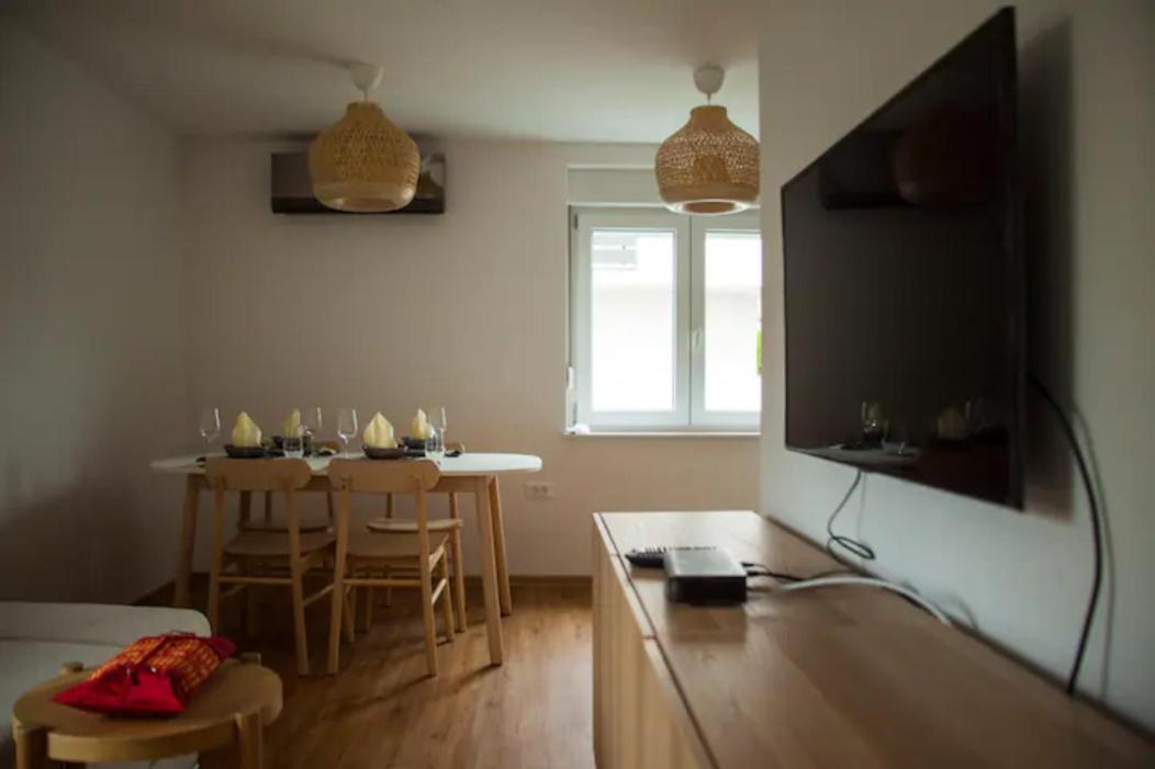 Chang Thai Apartments Ljubljana Exterior photo