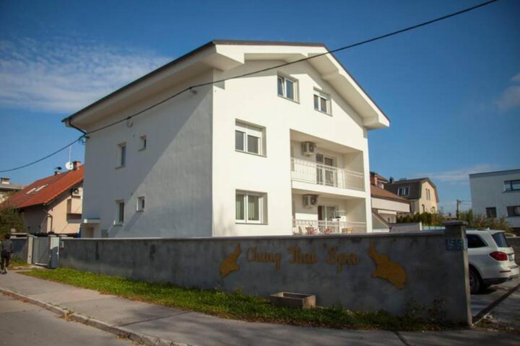 Chang Thai Apartments Ljubljana Exterior photo